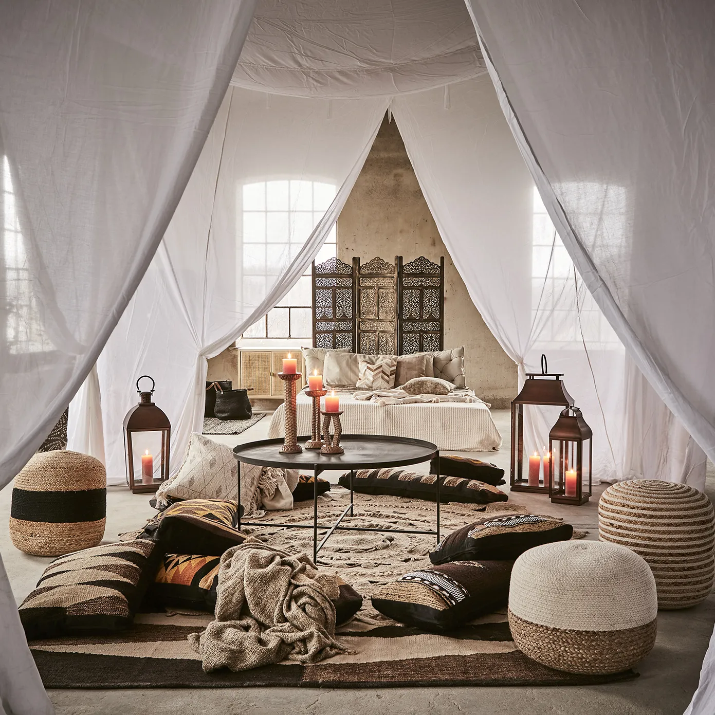 JUNI sittpuff natur/elfenben