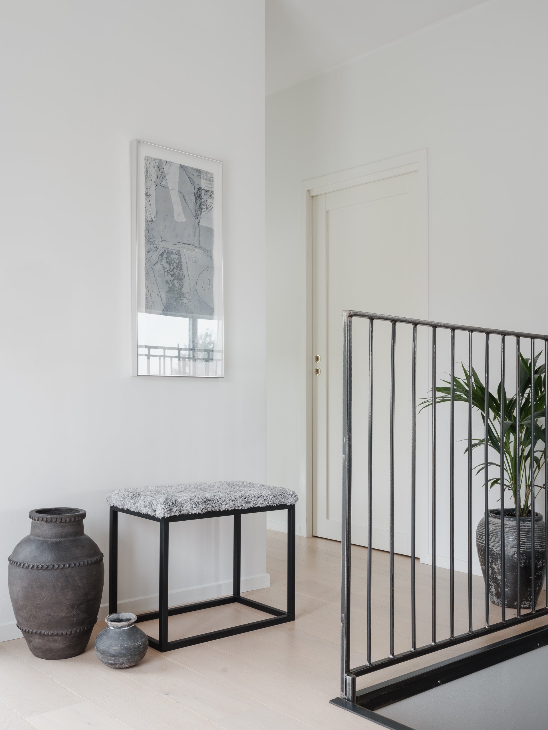 Palle Bänk Fårskinn 60x35 cm Charcoal/Black