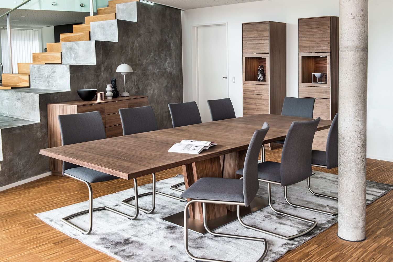 Sm914 Vitrinskåp Ek Lack