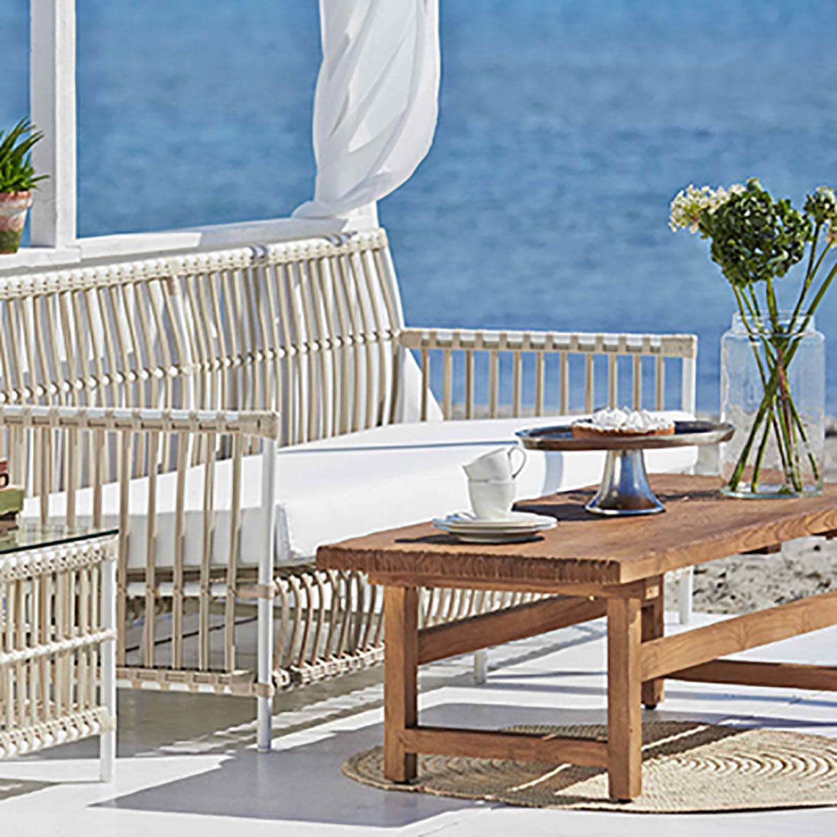 Caroline Fåtölj konstrotting Dove