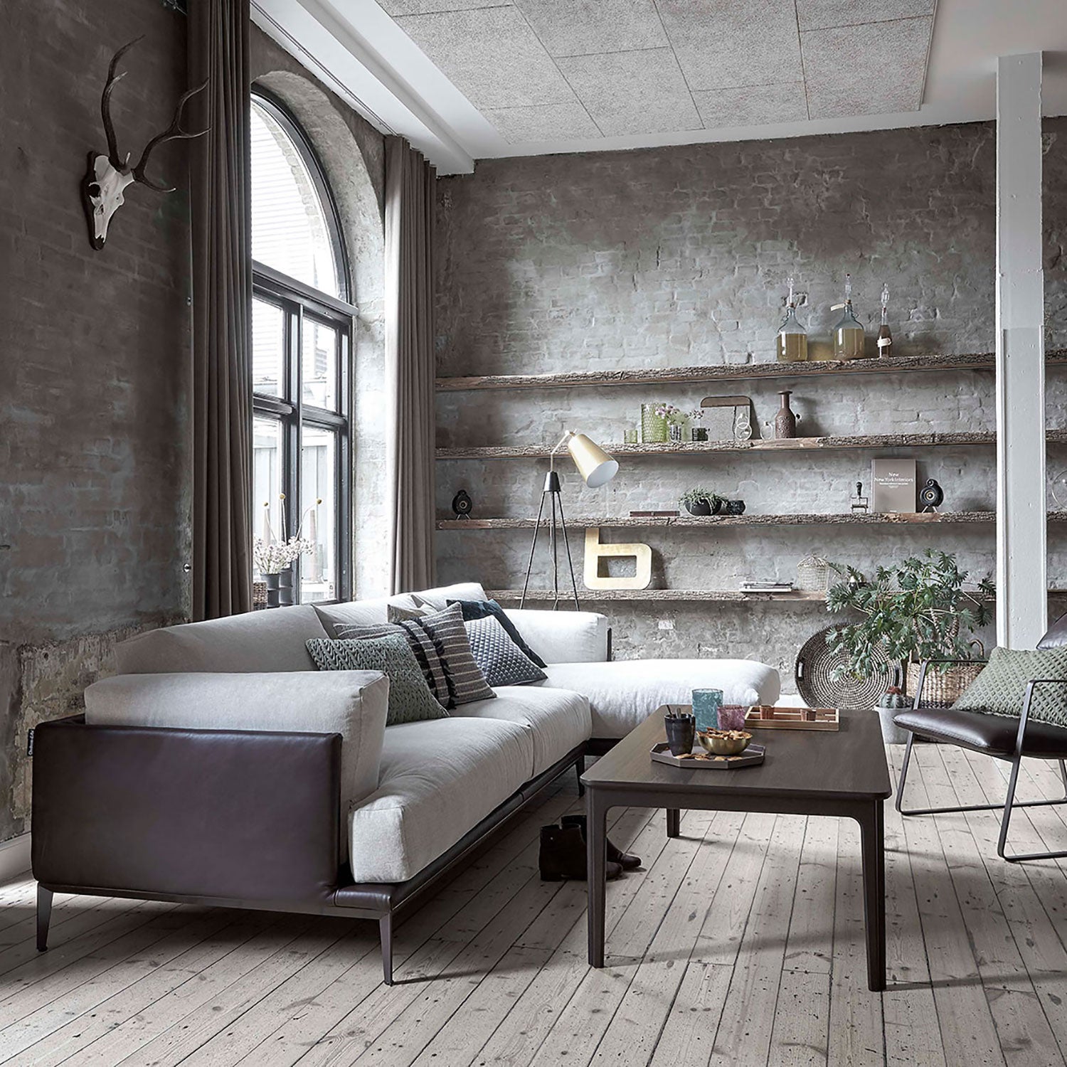 Sm205 Soffbord Ek Lack 135X77X47Cm 