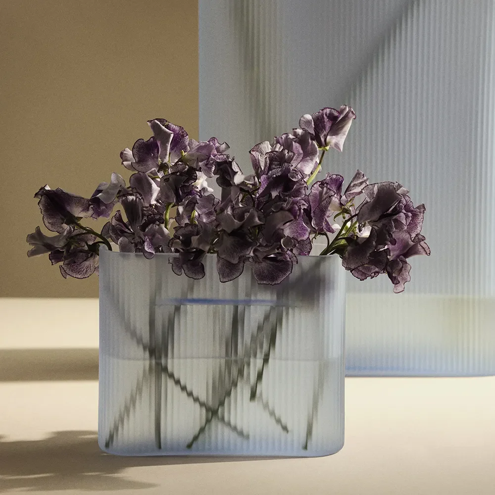 Ridge Vas H: 16,5 cm Light Blue Frosted