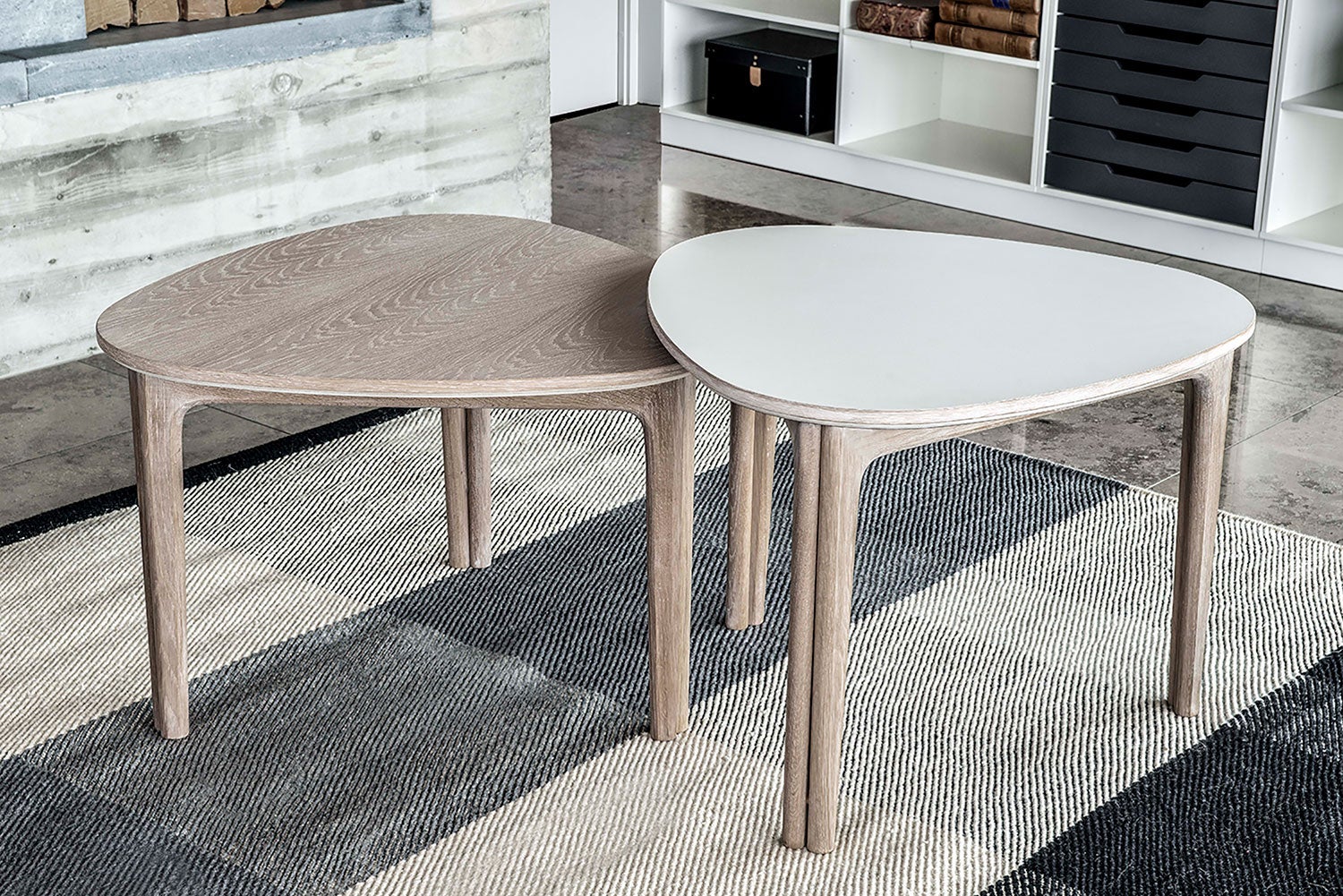 Sm206 Soffbord Ek Lack 65X63X43Cm 