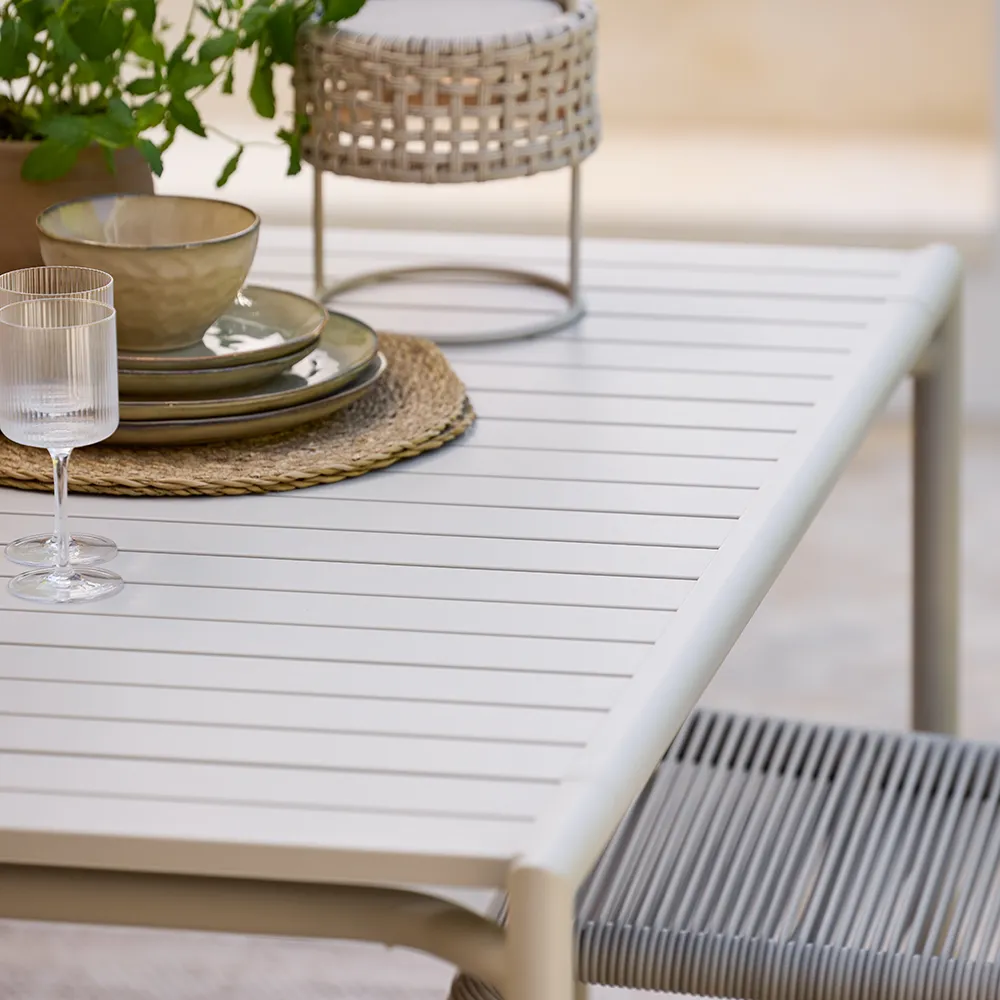 Bliss soffbord/bänk Desert red, aluminium