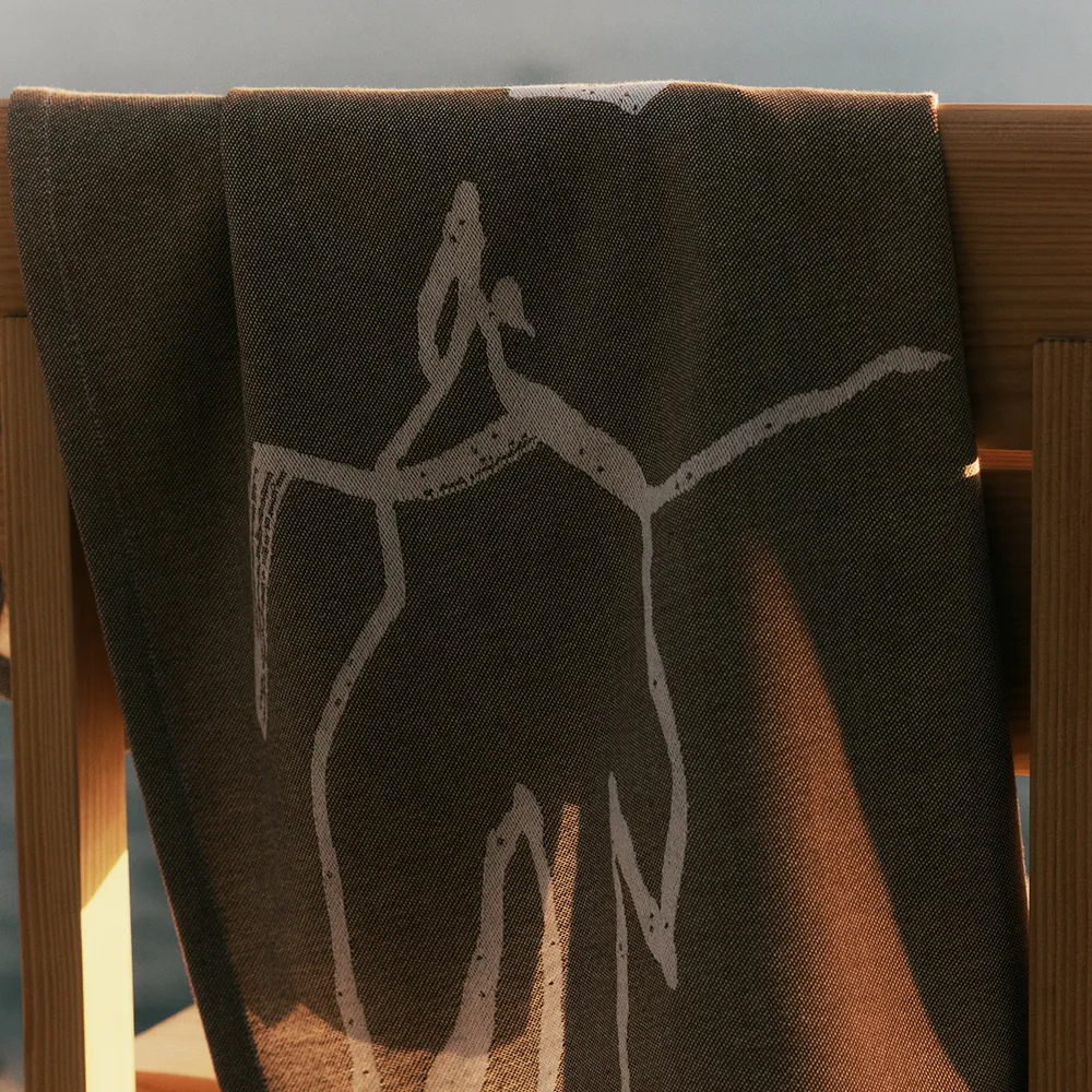 Vuelo Tea Towel - Sugar Kelp/Off-white