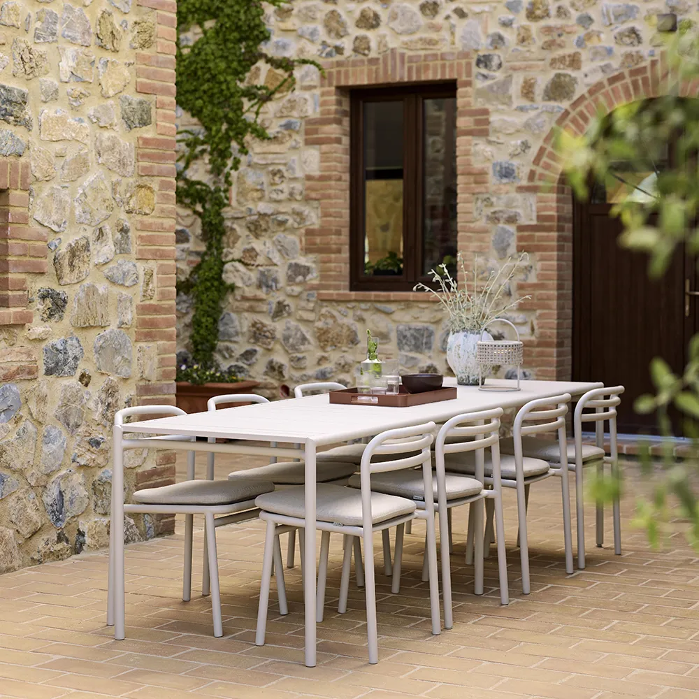 Bliss matbord 133x81 cm Sand