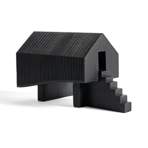 Stilt House skulptur svartlackad mahogny
