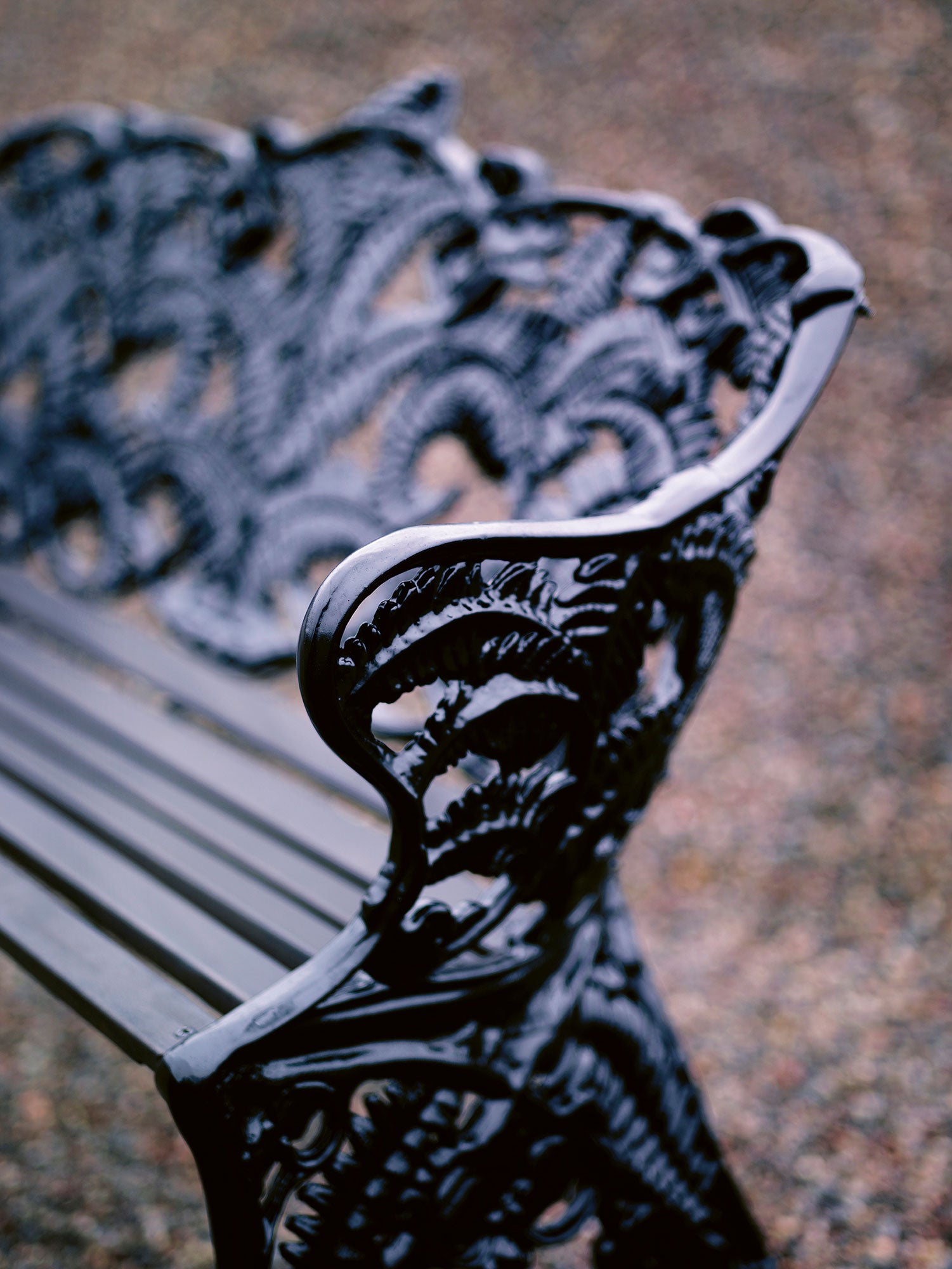 Classic soffa gavlar: svart / virke: grönlackerad furu