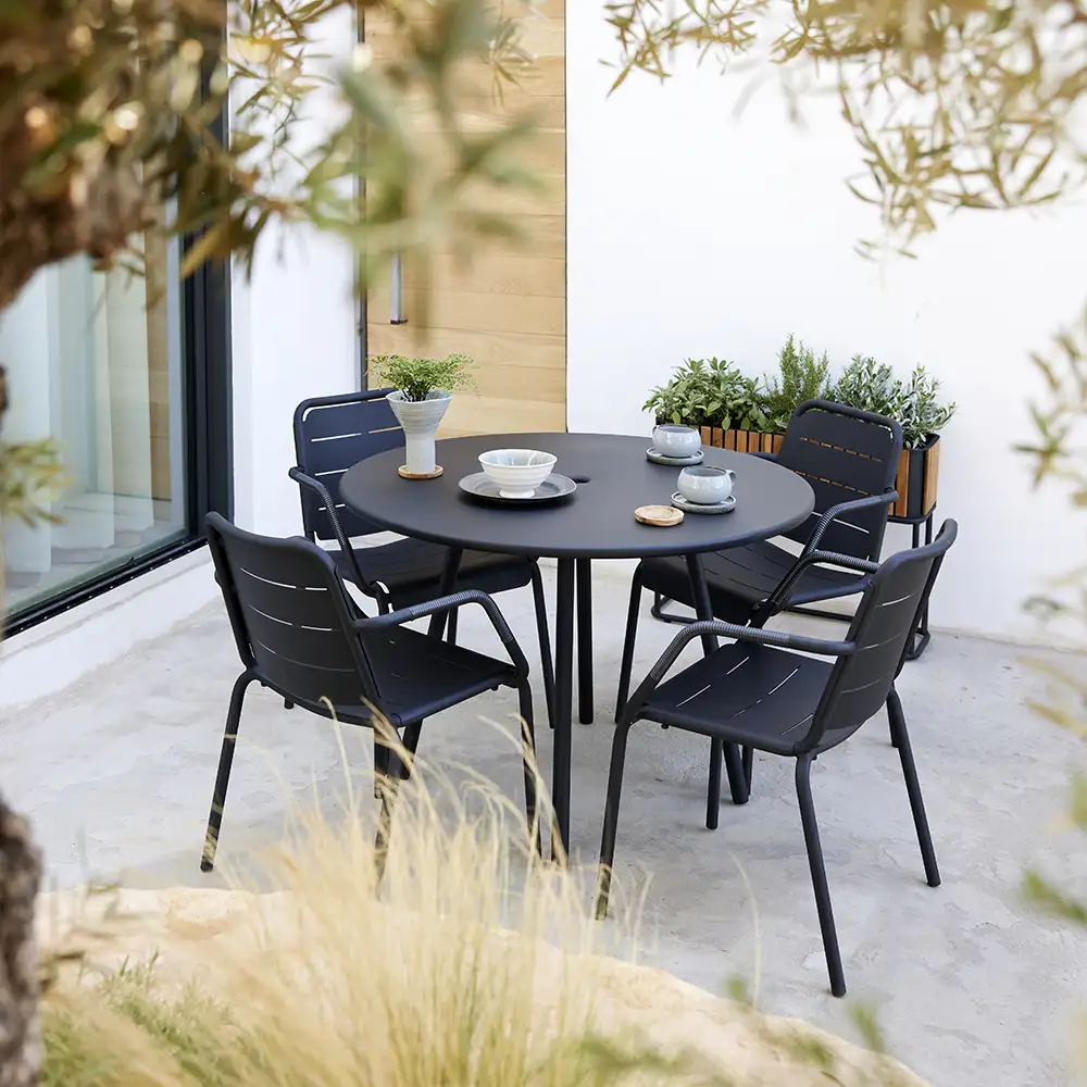 Copenhagen karmstol stapelbar Weave Lava grey alu