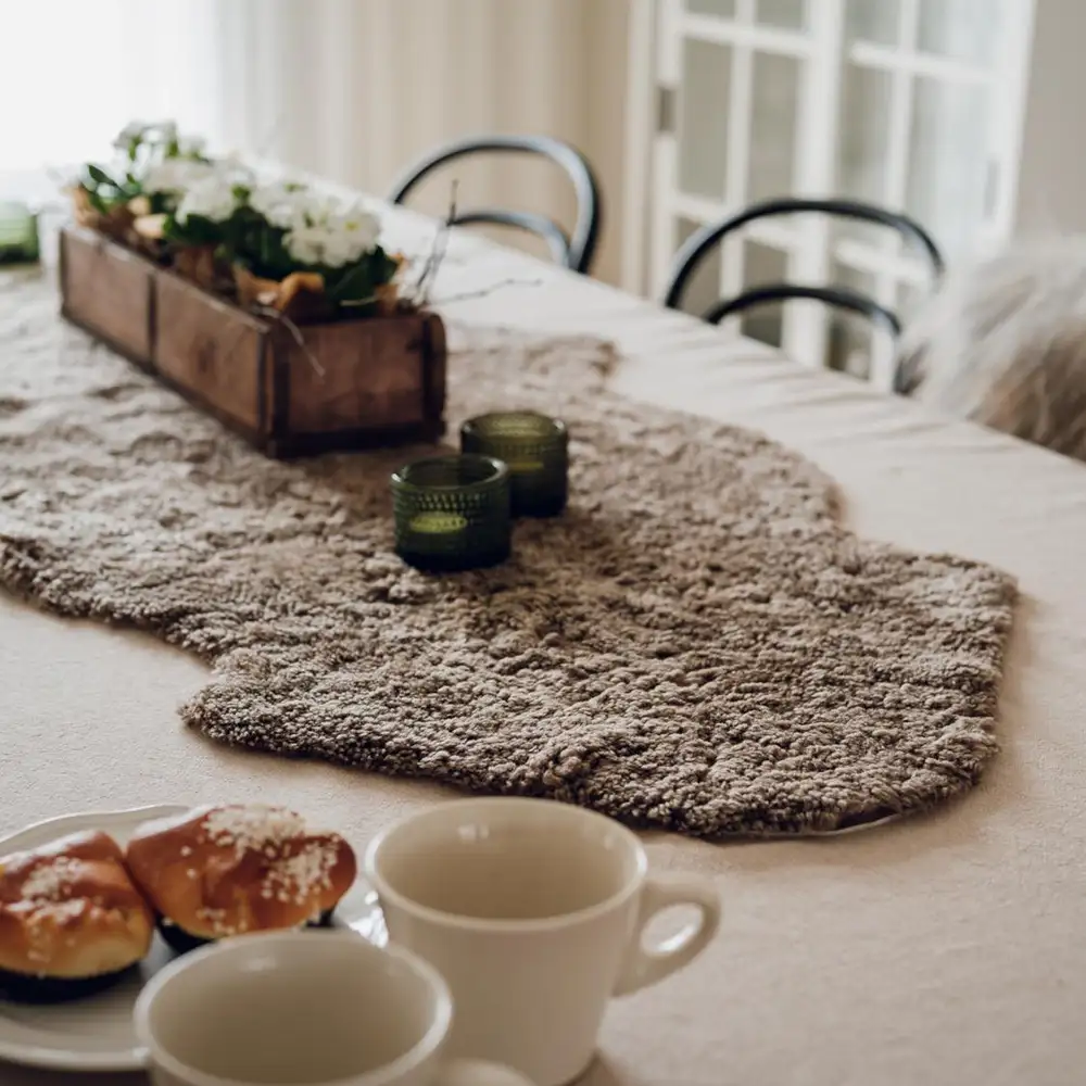 Curly Fårskinn dubbelt 60x180 cm Sahara/Lightbrown