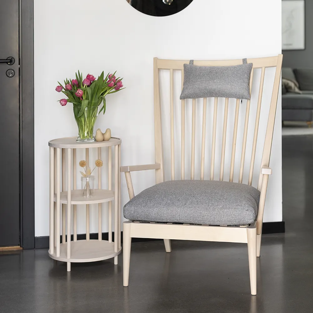 Orust sidobord vitpigmenterad björk